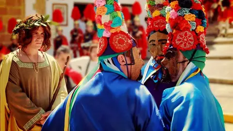 Juego de t&uacute;nica del Nazareno (1)