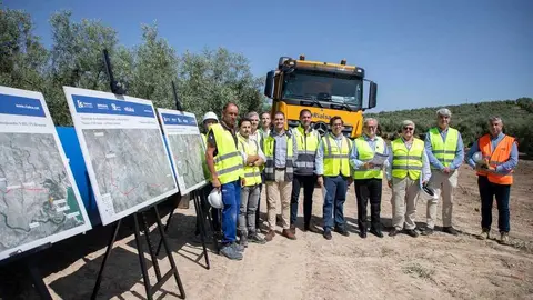 FOTO_Visita obra nueva conducci&oacute;n de abastecimiento Izn&aacute;jar-Casilla del Monte_11 (1)