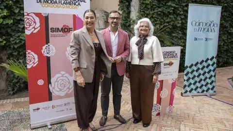 FOTO_PresentaciOn-I-Congreso-Moda-Flamenca_01-scaled-wpcf_600x400