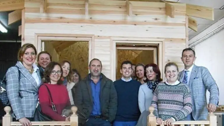 ECON_E MADERA_12 MAR_opt