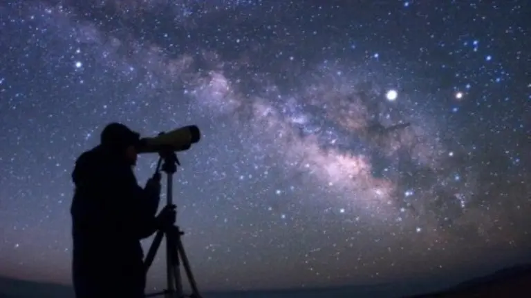20141205143046-noche_estrellada_g-web