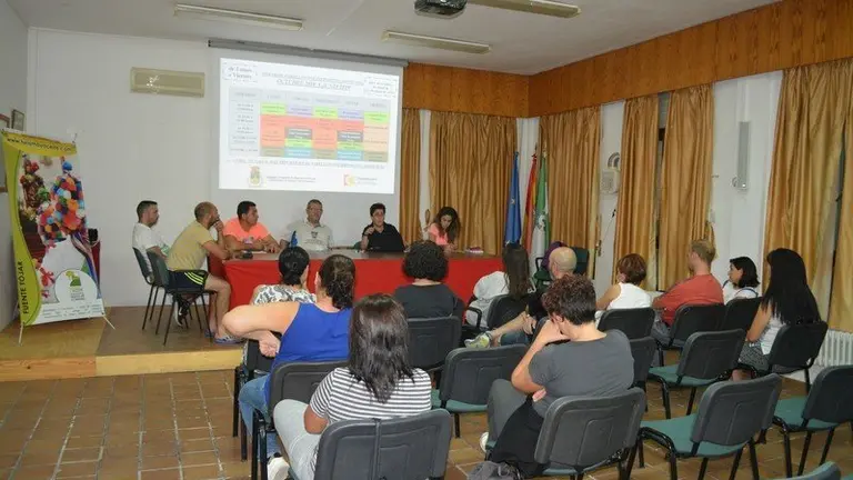 02.reunion_deportes