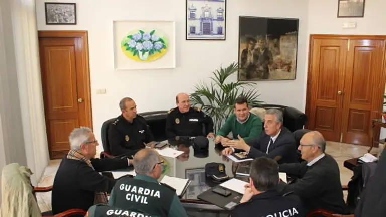 Juan P&eacute;rez preside la reuni&oacute;n de coordinaci&oacute;n_opt