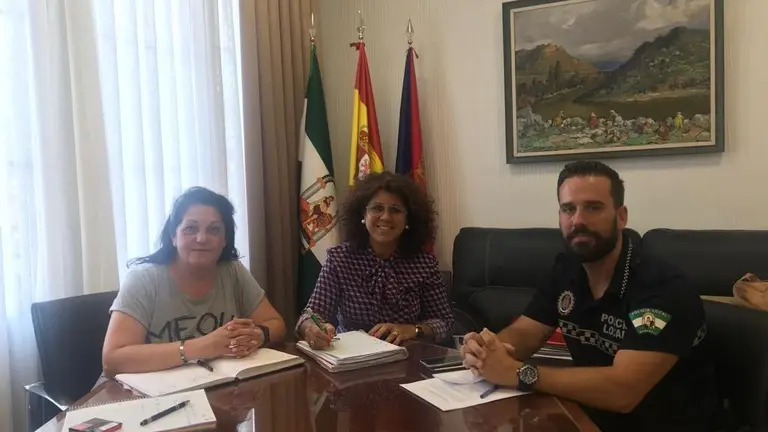 mesa de trabajo Benamej&iacute; protecci&oacute;n animal
