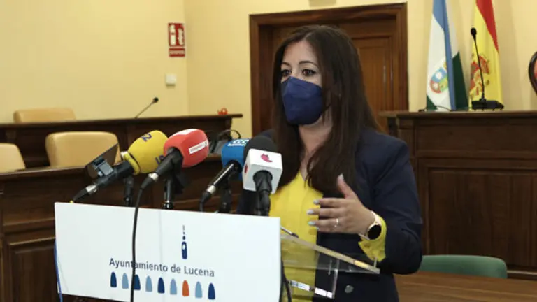 210518 PRESENTACI&Oacute;N AYUDAS  BECAS 2021-2022 5_opt