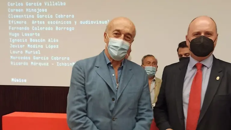 C&eacute;sar del Espino junto al decano del Colegio de Arquitectos de C&oacute;rdoba_opt