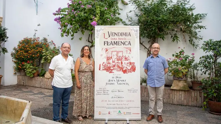 FOTO_Presentacion-de-la-Vendimia-Flamenca-de-Dona-Mencia_01-scaled (2)