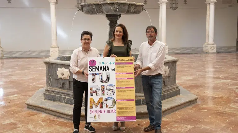 FOTO_Presentaci&oacute;n Feria Turismo Fuente T&oacute;jar_01